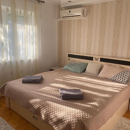 Apartament Regim Hotelier Oradea Exteriör bild